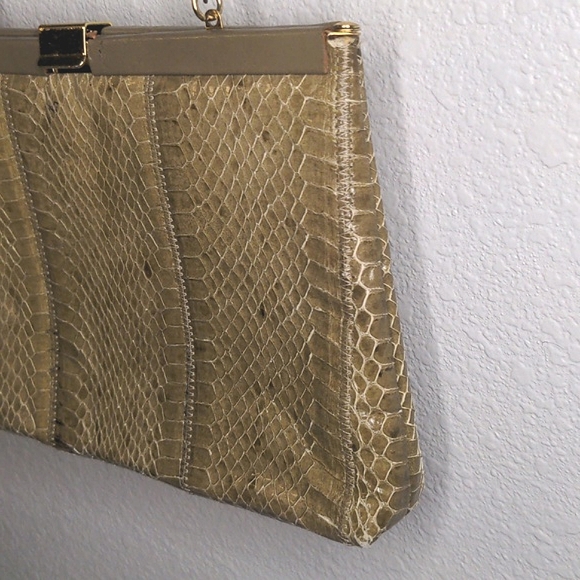 Vintage 60s Palizzio Genuine Snake Skin Purse Tan Crossbody Shoulder Bag - Picture 4 of 17